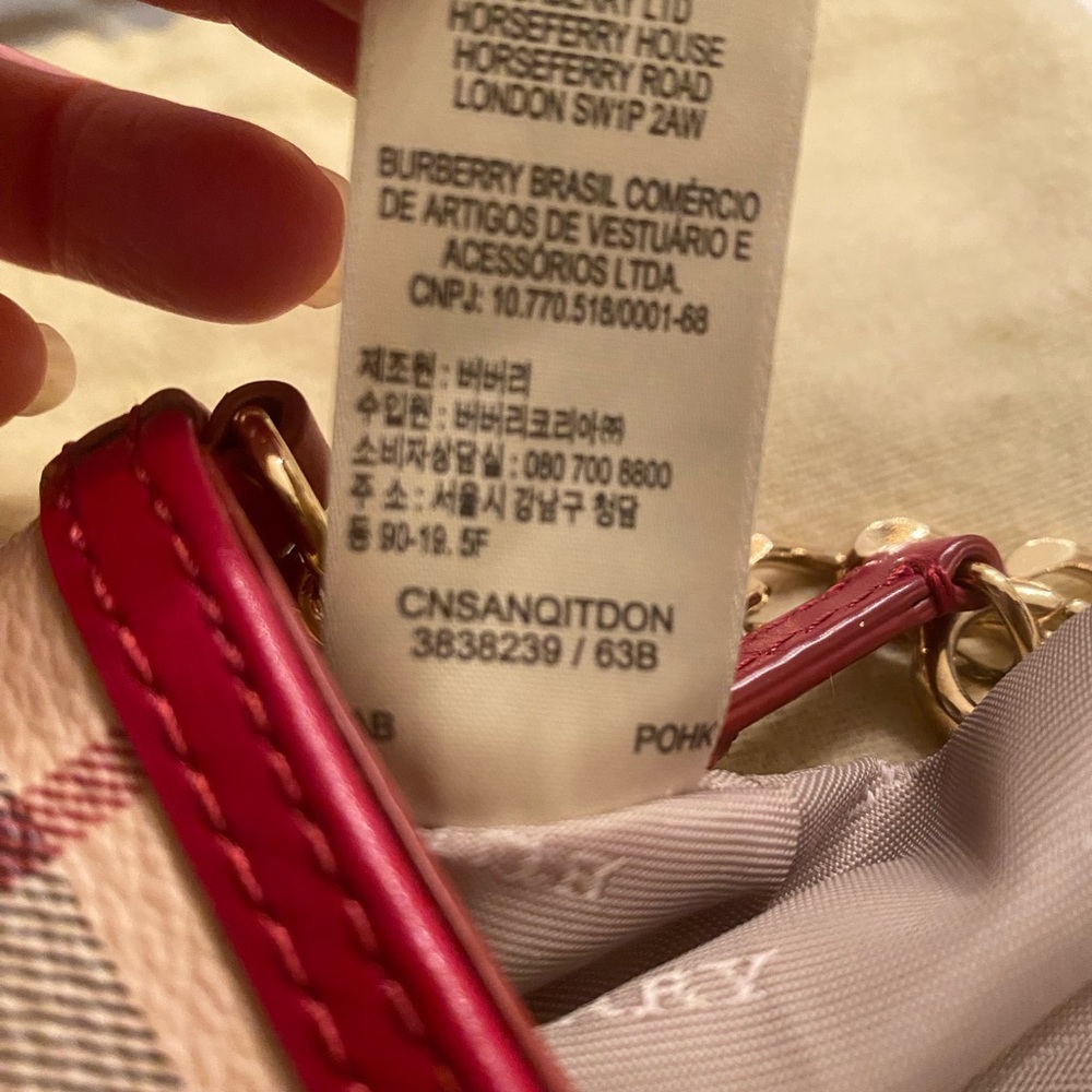 Burberry Haymaker Wristlet w/ Gold Chain COA - Picture 4 of 11